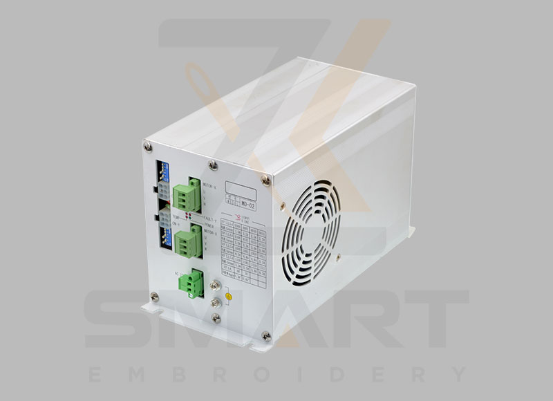 কম্পিউটার এমব্রয়ডারি মেশিন আনুষাঙ্গিক ডাহাও এমডি -02 থ্রি-ফেজ ড্রাইভ ফ্রেম স্টেপিং এমব্রয়ডারি মেশিন ড্রাইভ বক্স এমডি 02
